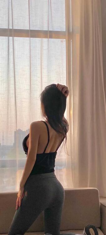Chica 120921