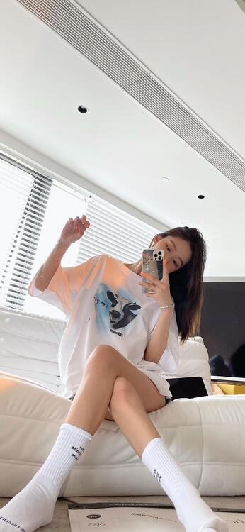 Girl 102648