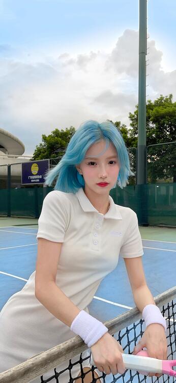 Girl 102668