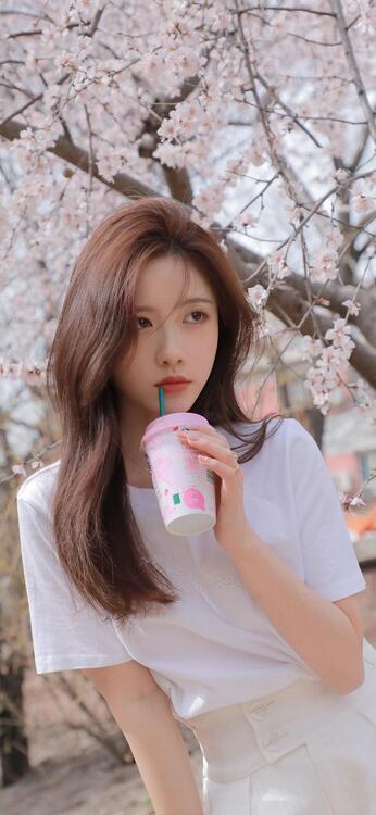 Girl 113069